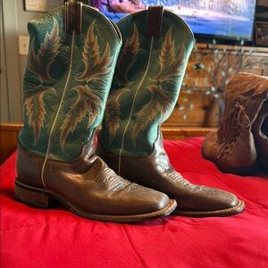 Woman’s Western Cowboy Boots - Brown and Teal